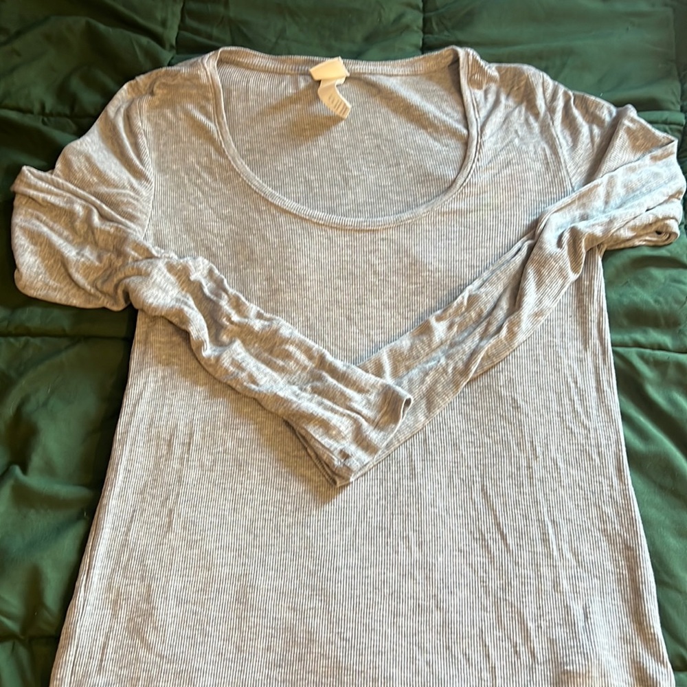 Grey long sleeve
